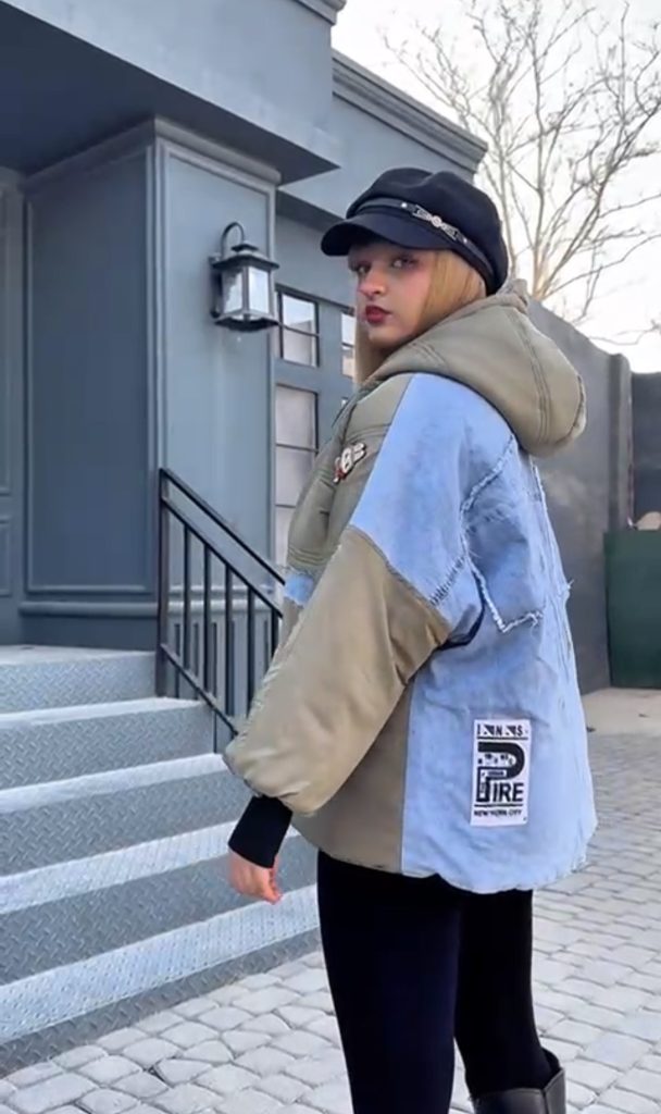 پشت جین (141863)