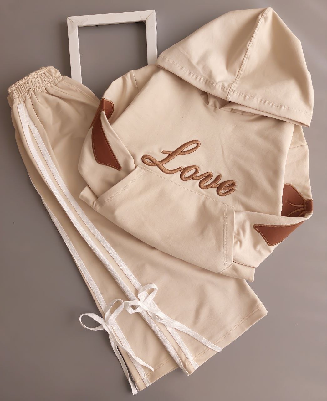 کلاهدار پاپیون (145661)