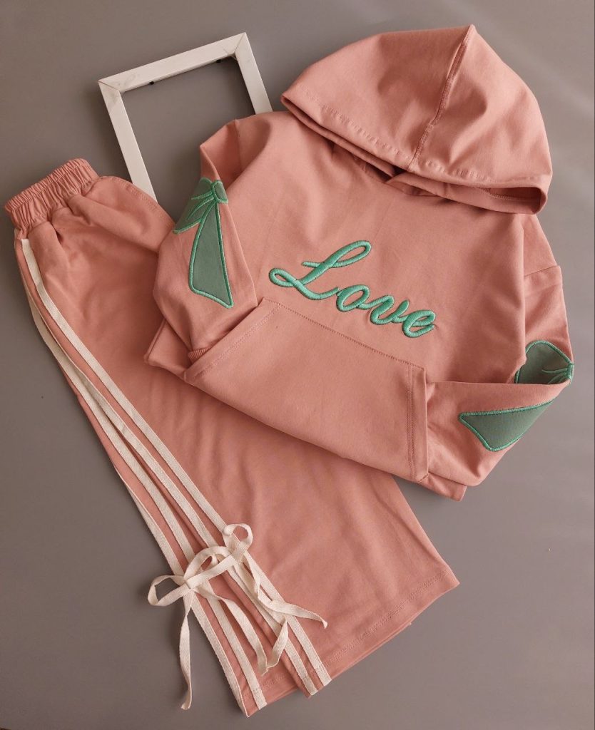 کلاهدار پاپیون (145661)