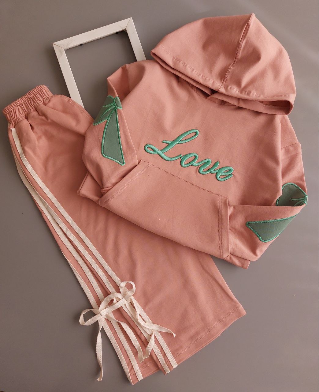 کلاهدار پاپیون (145661)