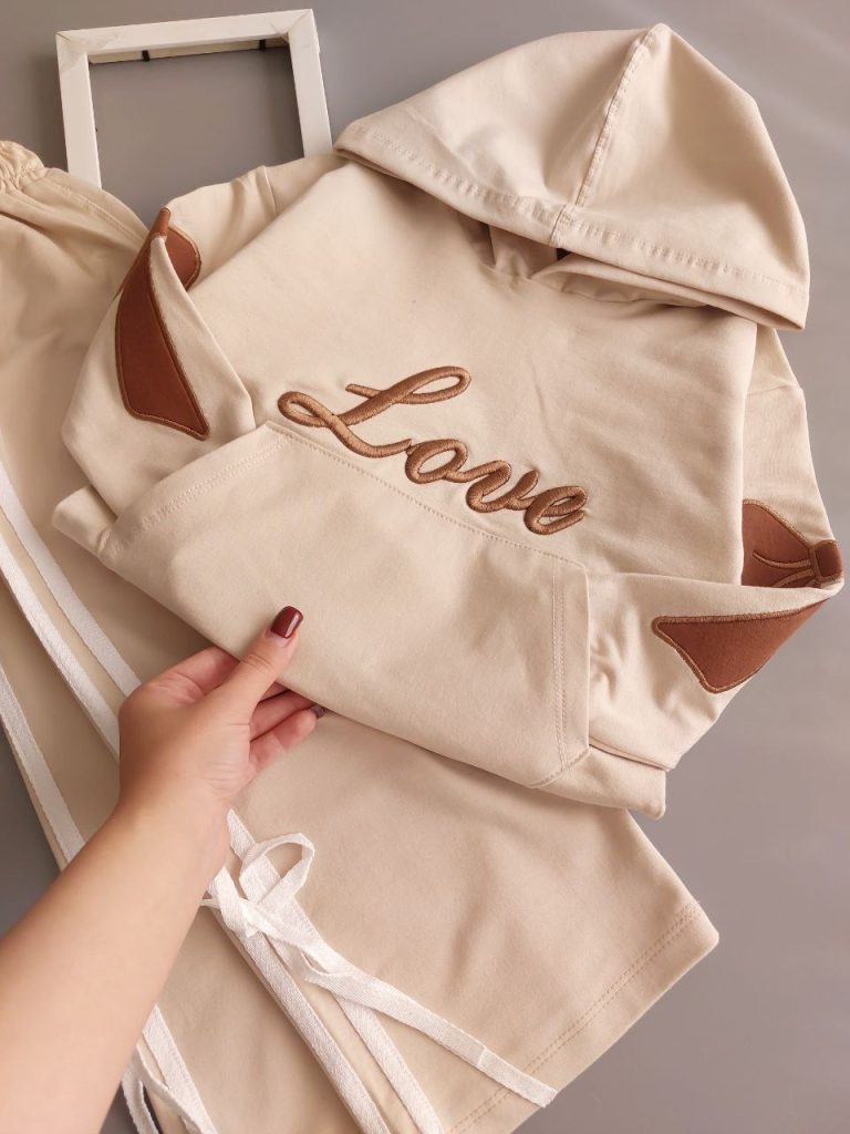 کلاهدار پاپیون (145661)