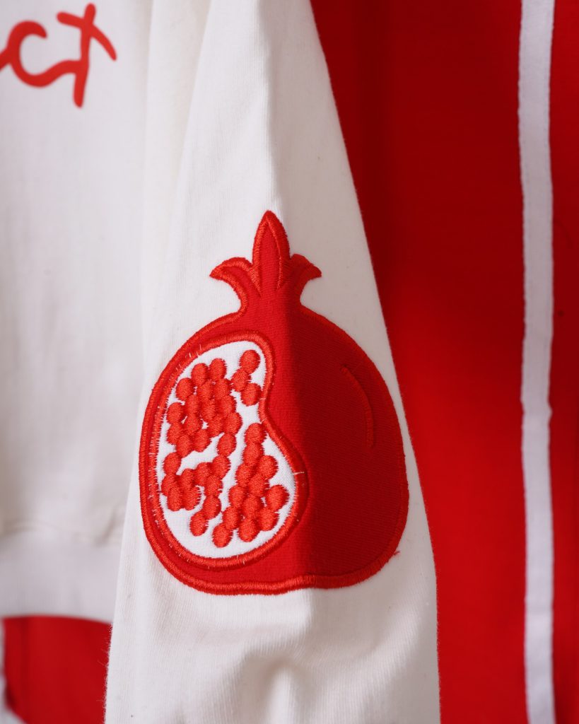 قرمز استین گلدوزی (150037)